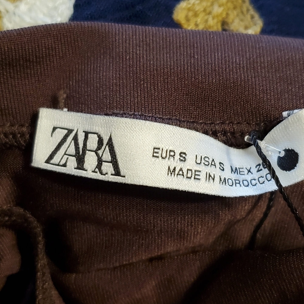 Zara Brown Long Sleeve High Neck Rolled. Small. NWOT. - Picture 6 of 6